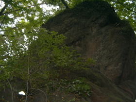 岩神の飛石写真５
